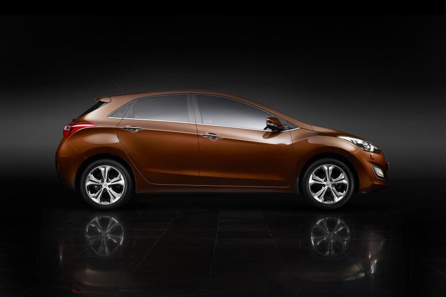  Hyundai i30 5-Door 2012 года  (фото 37 из 76)